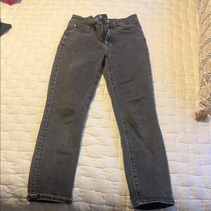 Madewell Women's Dark Gray/Black Straight Leg Jeans